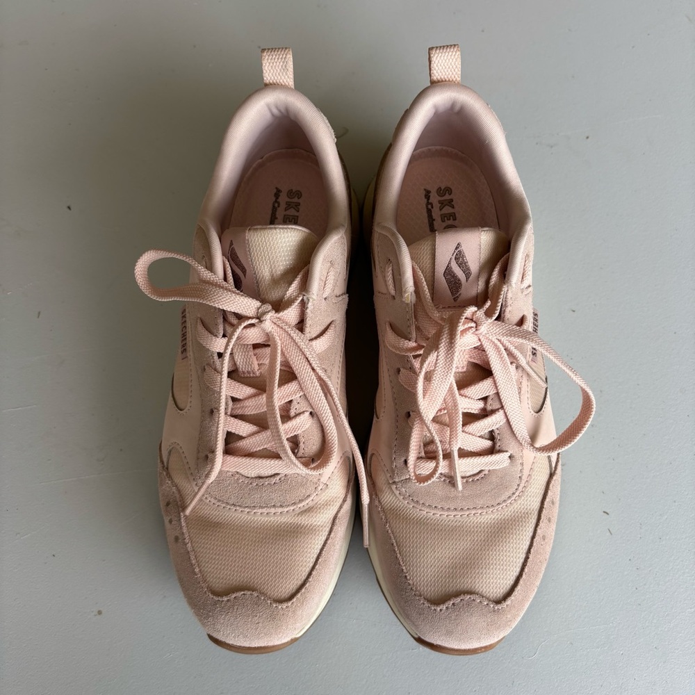 Skechers Pink Sneakers Size 7.5